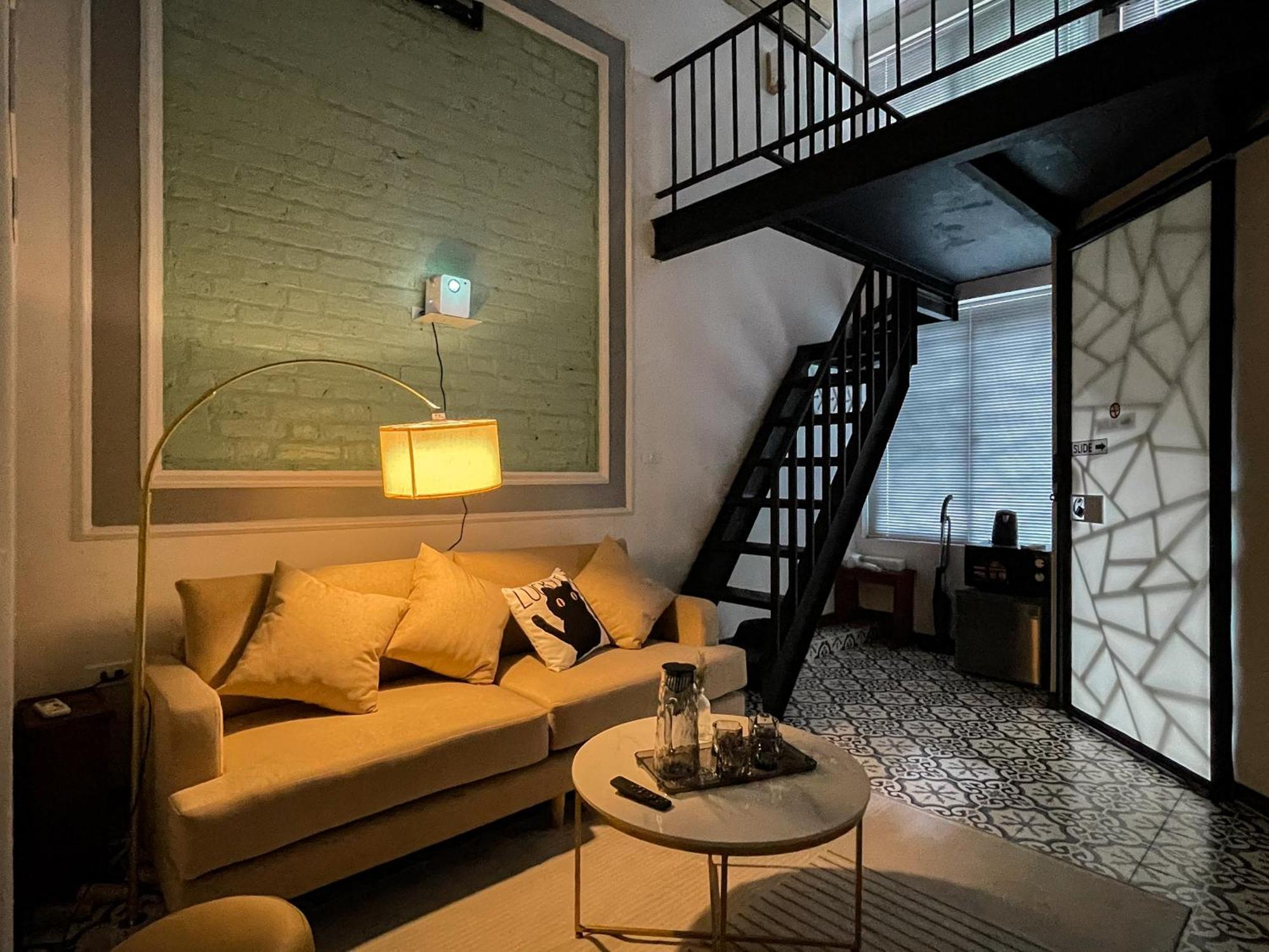 Zeus Living - Old Quater Homestay Hanoi Esterno foto